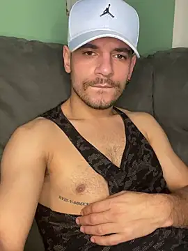 alessand180521 webcam