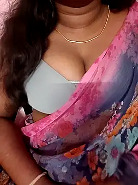 Webcam Model (Keerthee_)  is live.Free join now!