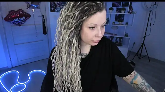 HoneySallyMoore webcam