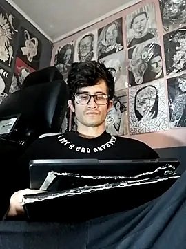 Loggan_donnelly webcam