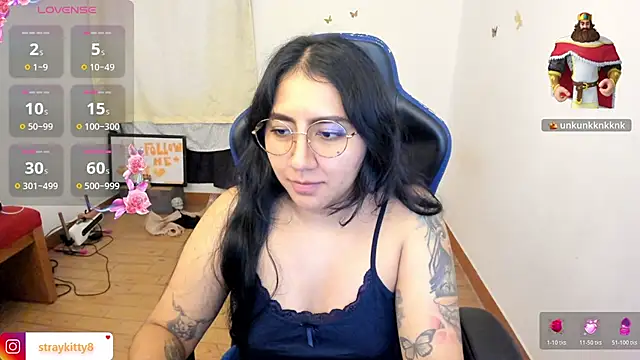 lovelyy- (F young) - blouse off