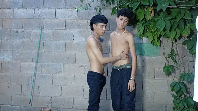 Goodlatinboys2 webcam