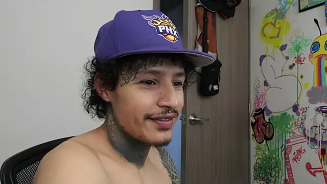 trieone - Trieone's free webcam