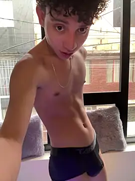 yoursexyjose webcam