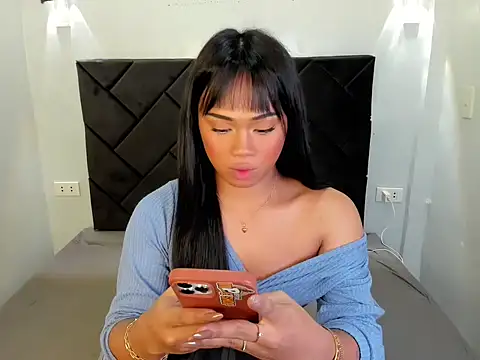 Exotic_alyssa69 webcam