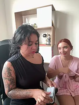 Pretty_Isadora webcam