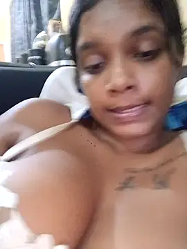 Indianqueen03 webcam