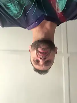 sexyhotstud12 webcam