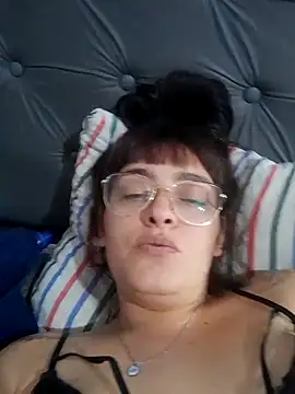 lightblueladyy1 webcam