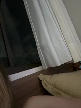 privsloirinha webcam