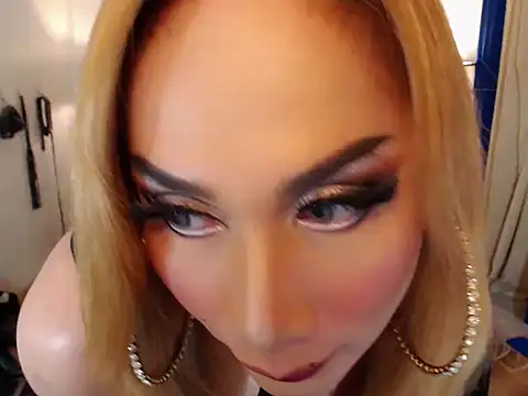 Allysonevanns webcam