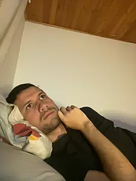 Michaell_Spinelly webcam