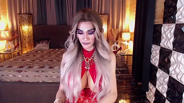 MonstrousCockDiva webcam