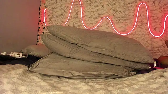 morochaa-fire - Morochaa-fire's free webcam - UK Sex Cams