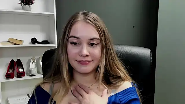 kitty_valeria - Kitty_valeria's free webcam - UK Sex Cams