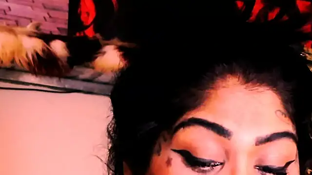 indian_dreamgirl webcam