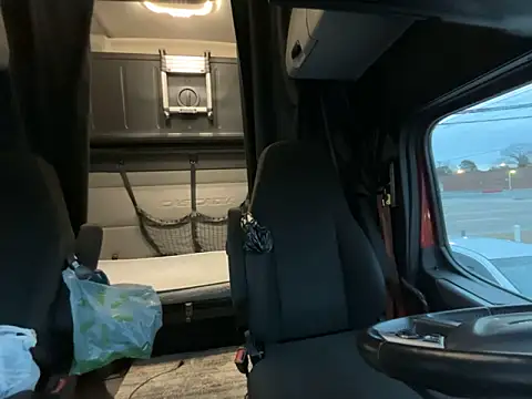 mikejones7661 - Mikejones7661's free webcam - UK Sex Cams