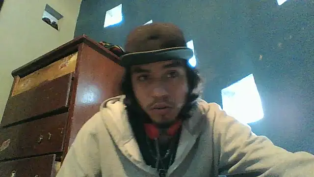 AlexAlejandro13 webcam