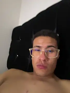 Latin_Paisa_Boy webcam