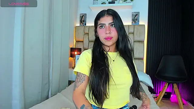 little_sophie18 - Little_sophie18's free webcam - UK Sex Cams