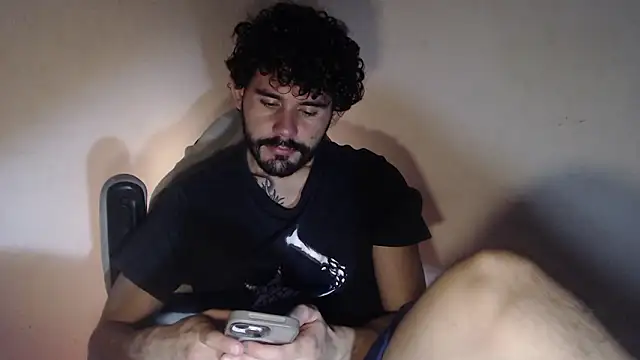 LuciferSantoryu webcam