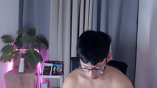 pinkcock_froi2305 webcam