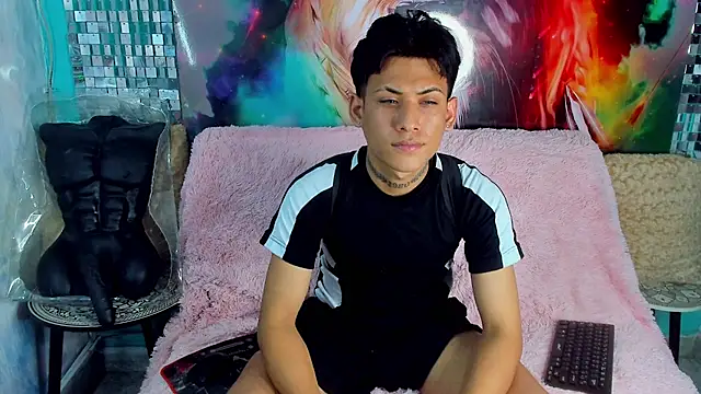 chris_tayra - Chris_Tayra's free webcam