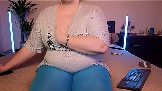 Bbw_Goddes webcam