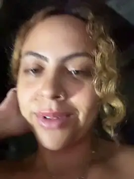 Chloe_Leaozinho webcam