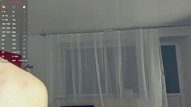 exposed_lizzy webcam