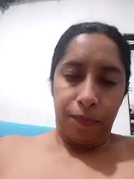 hotaniani - Hotaniani's free webcam - UK Sex Cams