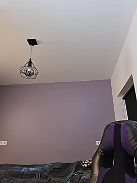 Webcam Model (MiaRides19)  is live.Free join now!