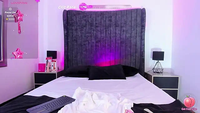 VanessaParis__ webcam