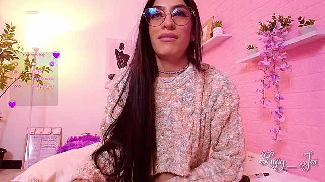 Lucyanajoi webcam