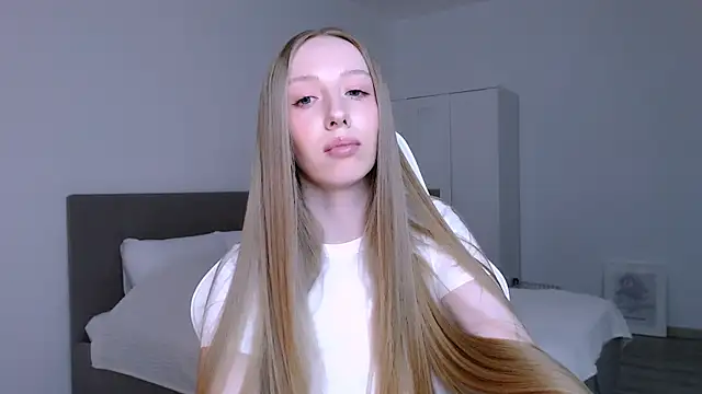 Luna_insniity webcam