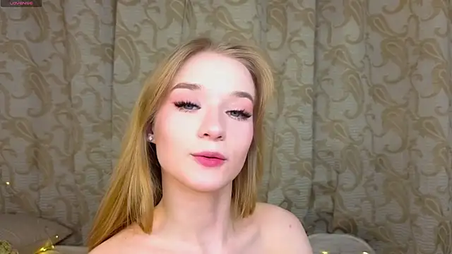 Emma_Frosty webcam