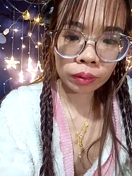 __Mai-love19__ webcam