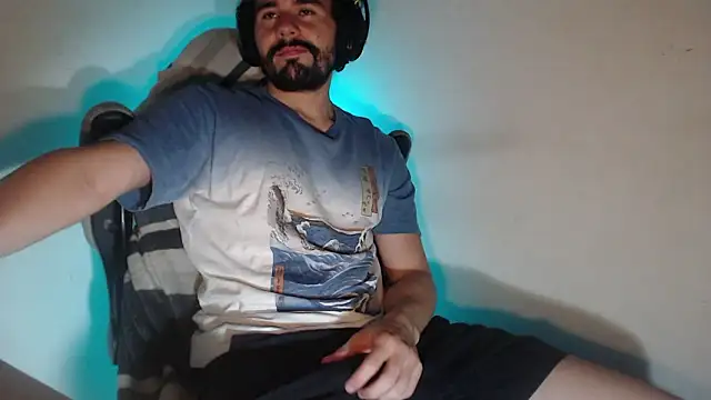 LuciferSantoryu webcam