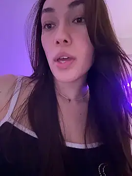 michelleferry_ (F young) - Flash boobies 1 min