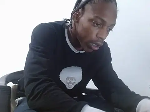 Larry-n-clouds webcam