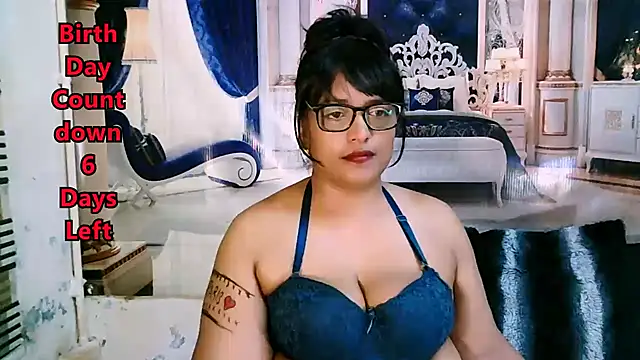 indiablackpanther - IndiaBlackPanther's free webcam - UK Sex Cams