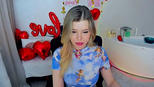 followlovee - FollowLovee's free webcam - UK Sex Cams