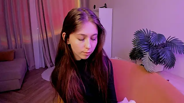 betteselbe - BetteSelbe's free webcam - UK Sex Cams