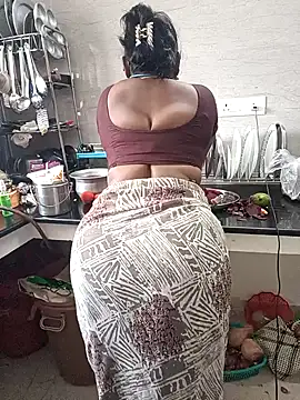 Tamil-hotwife webcam