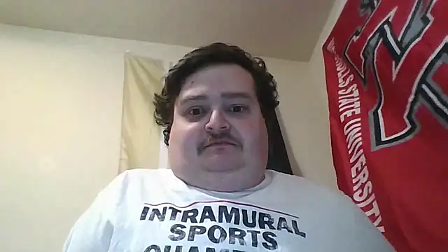 YelpedAverting webcam