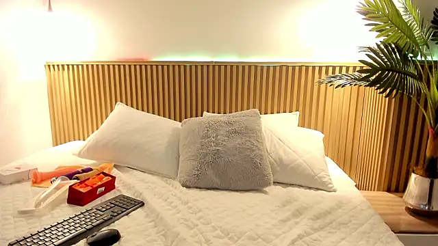 Samantha_Sra_ webcam