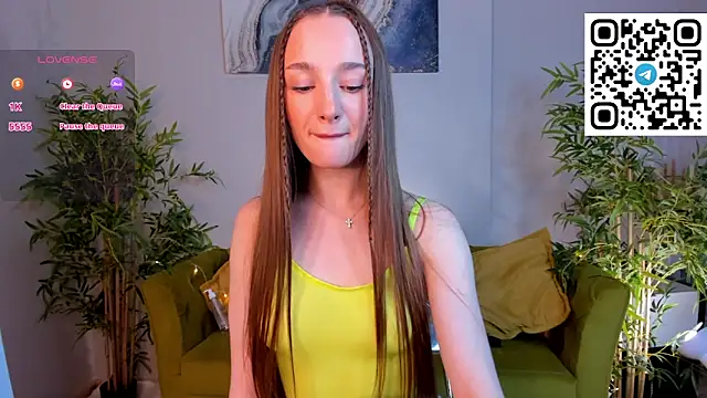 miiss__lulu (F teen) - Lift up your skirt