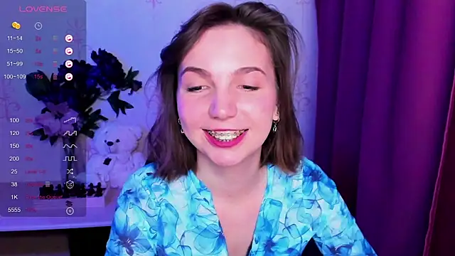 KindHazelHere_ webcam