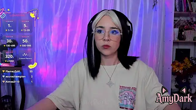 _AmyDark webcam