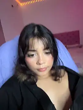 emilliex (F young) - DOGGY WHITOUT PANTY & SPANK MY ASS